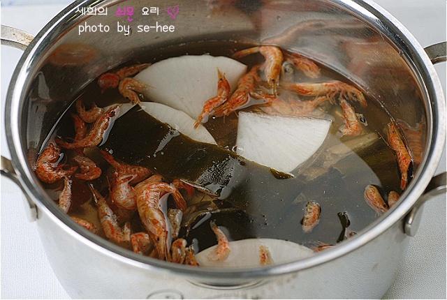따끈따끈~겨울의 별미 굴국밥
