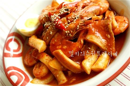 얼큰하고 구수한 해물떡찜