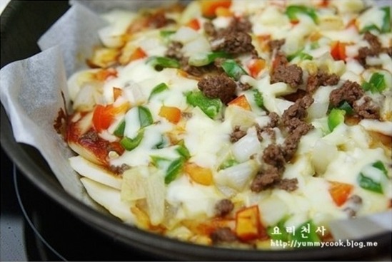 피자 ~~남은 떡국 떡 활용해요 . 방학 간식