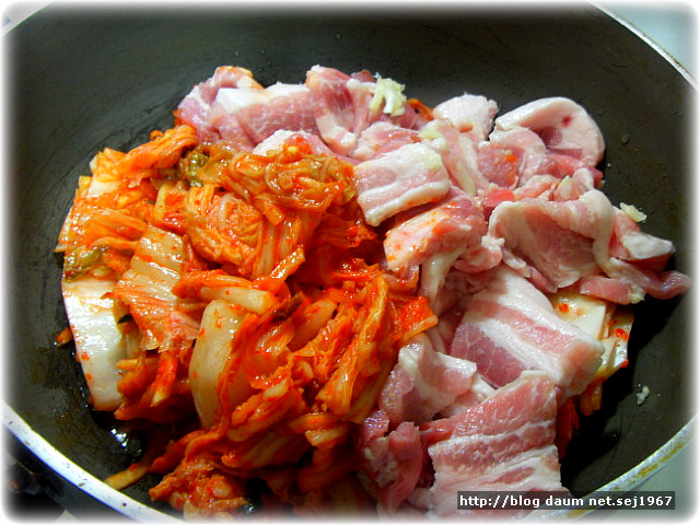 돼지고기 김치 두루치기 | 인스티즈