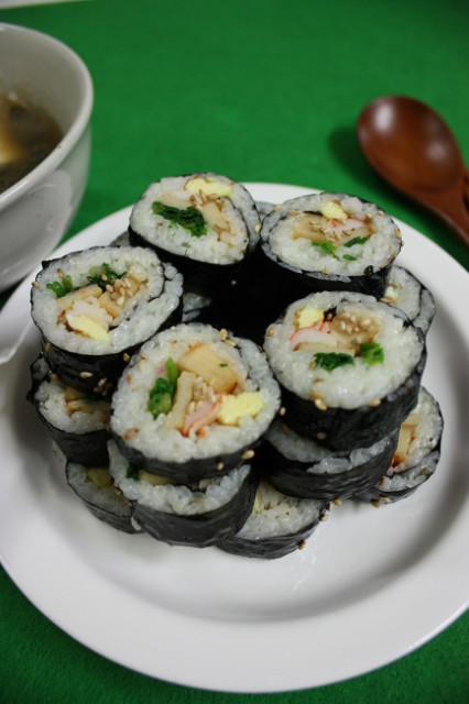 단무지 없는 ~~석박지 김밥과 시금치 된장국