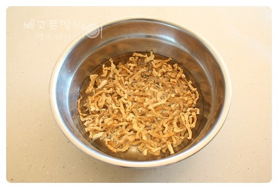 혼자보다 둘이 좋아!! 무말랭이 넣고 만든 오징어젓 | 인스티즈